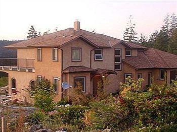 Malahat View Guesthouse Bagian luar foto