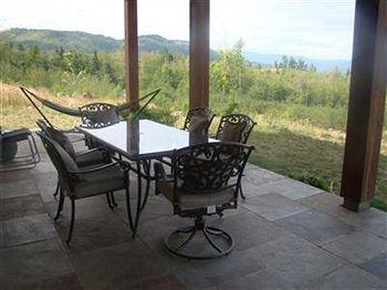 Malahat View Guesthouse Bagian luar foto